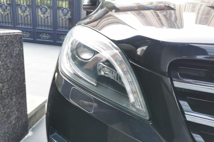 Used Mercedes-Benz M-Class 2014 ML 400 4MATIC Luxury Model