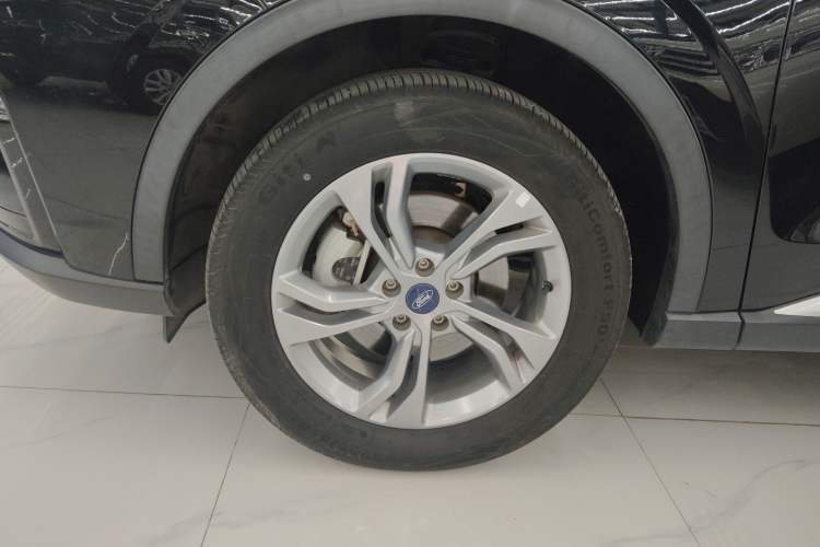 Used Ford Equator Sport 2023 EcoBoost 170 Prime Edition Left Front Wheel Hub