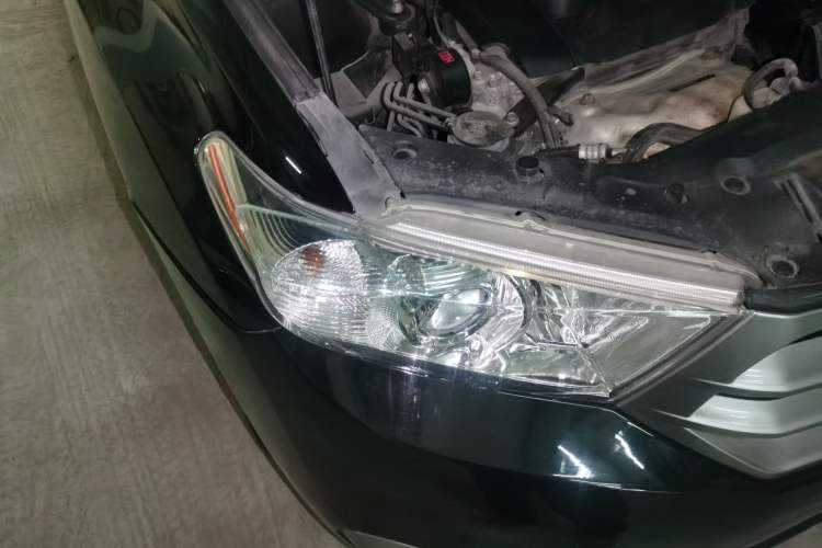 Used Toyota Highlander 2013 2.7L Two-Wheel Drive 7-Seater Zijin Edition Right Front Headlight