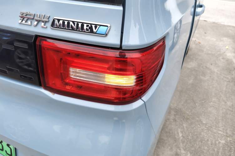 Used Wuling Hongguang MINIEV 2021 Macaron Premium Model – Lithium Iron Phosphate