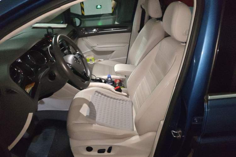 Used Volkswagen Touran 2018 Volkswagen Touran L 280TSI DSG Luxury Edition 7 Seats