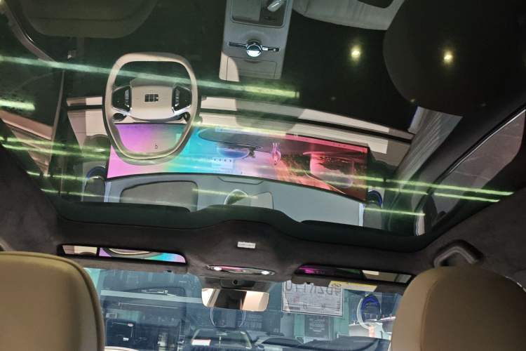 Used Geely Galaxy E8 2024 665 km Range Rear-Drive Starship Long-Range Version
