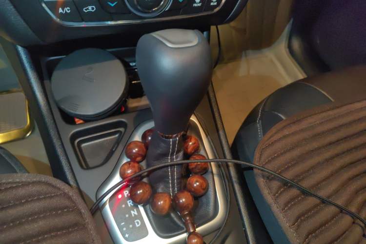 Used Jeep Cherokee 2017 2.4L Leading Edition
