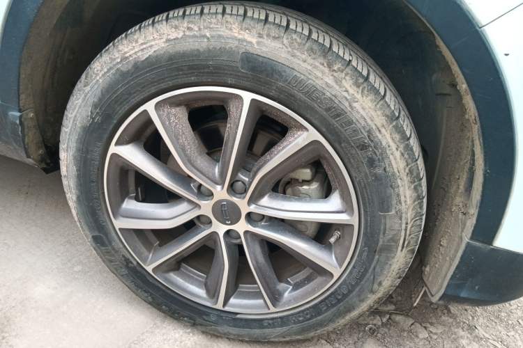 Used Geely Auto Emgrand X7 Sport 2021 1.8TD DCT Two-Wheel Drive Asian Games Comfort Edition Right Front Wheel Hub