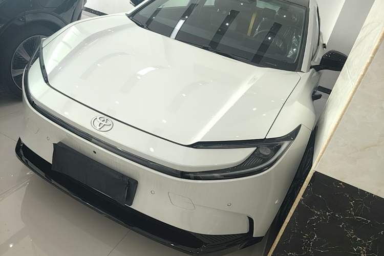 Used Toyota bZ5 2025 Model 550 PRO Smart Driving Edition Guazi used car, China used car export, Used car for sale, Used cars, Cheapest cars for sale