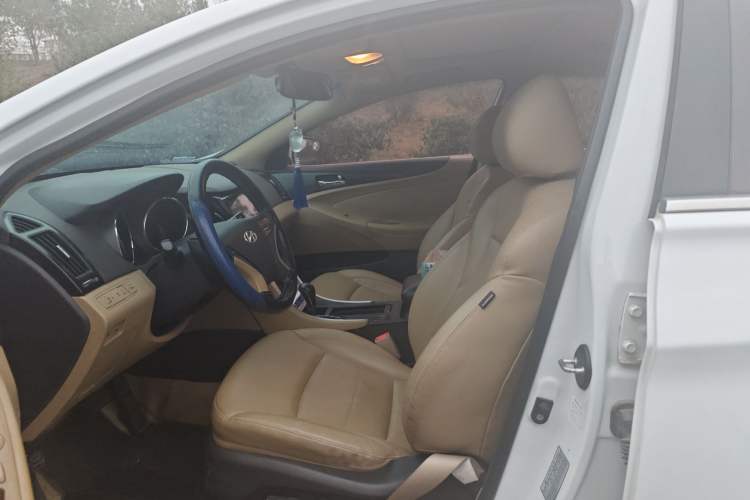 Used Hyundai Sonata 2013 2.4L Automatic Leading Edition China IV Standard
