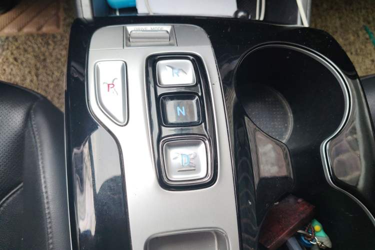 Used Hyundai Tucson 2021 Tucson L 1.5T DCT GLX Elite Edition Gear Lever