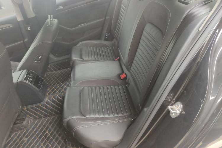 Used Volkswagen Magotan 2020 330TSI DSG Leading Model
