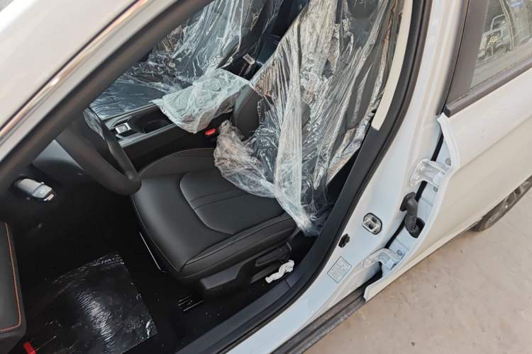 Used Dongfeng Aeolus Yixuan 2024 1.5L Automatic JingSu Edition
