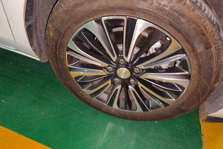 Used Buick GL8 2023 ES Lu Zun Luxury Model
