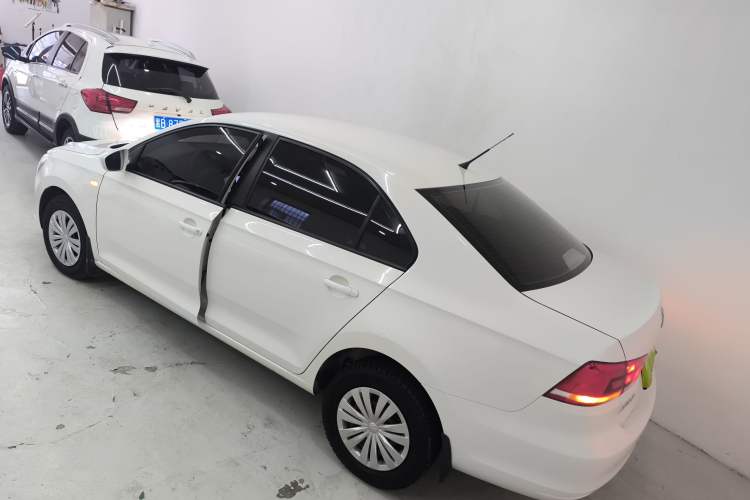 Used Volkswagen Santana 2015 1.4L Manual Fashion Edition