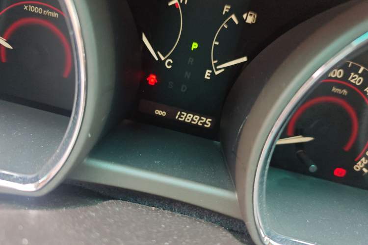 Used Toyota Highlander 2012 2.7L Two-Wheel Drive 7-Seater Luxury Edition