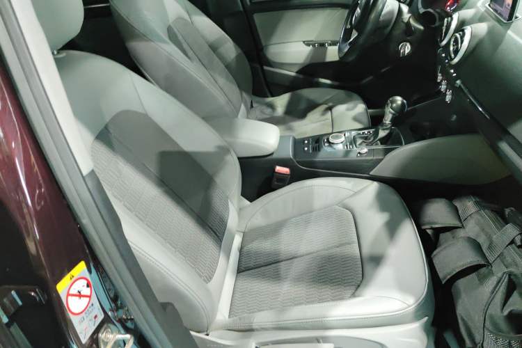 Used Audi A3 2018 30th Anniversary Edition Sportback 35 TFSI Fashion Model
