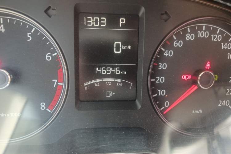 Used Volkswagen Lavida 2013 Revised Classic 1.6L Automatic Fashion Edition
