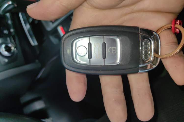 Used Audi A4L 2015 35 TFSI Automatic Comfort Model Vehicle Key