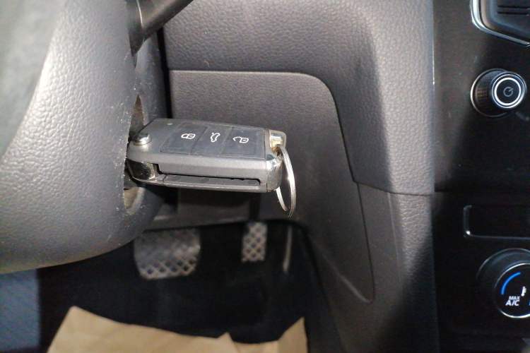 Used Volkswagen Golf 2017 230TSI Automatic Comfort Edition – Celebrating Milestone of One Million Units
