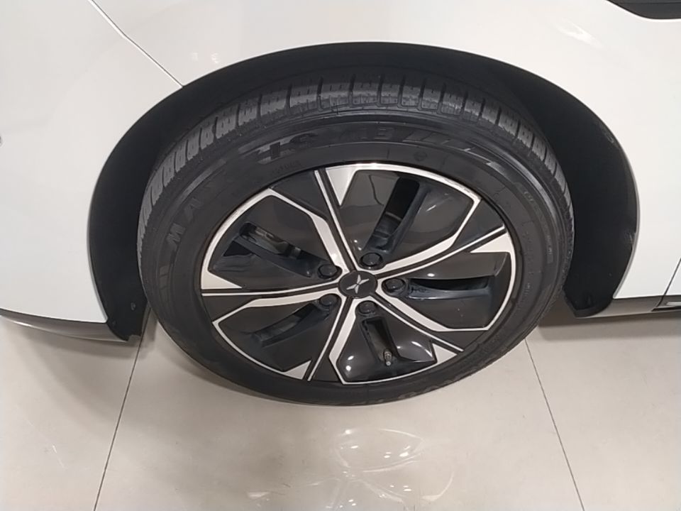 XPeng P5 2021 550P — снимка 10