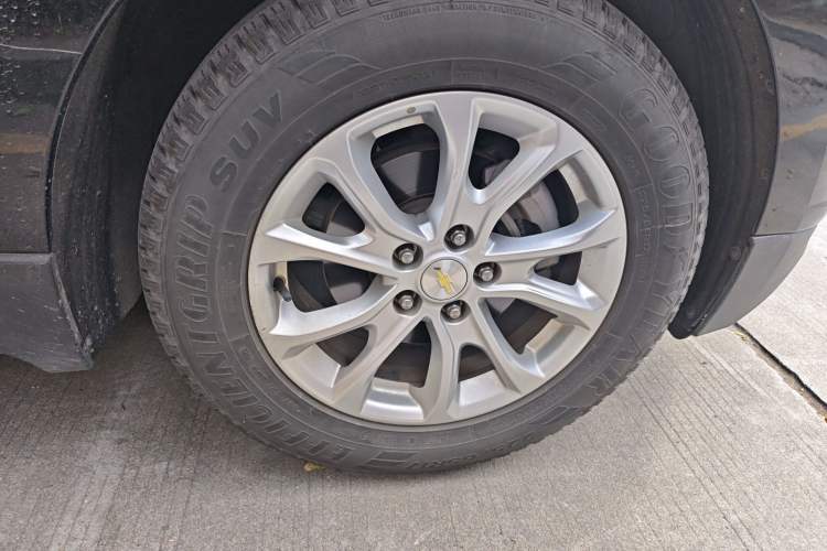 Used Chevrolet Equinox 2018 535T Automatic Chijie Edition Right Front Wheel Hub