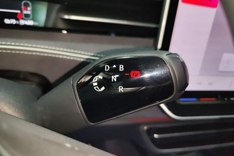 Used Volkswagen ID.7 VIZZION 2024 First Edition Gear Lever