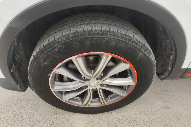 Used Geely Auto Emgrand X7 Sport 2018 2.0L Manual Two-Wheel Drive Zhiya Version
