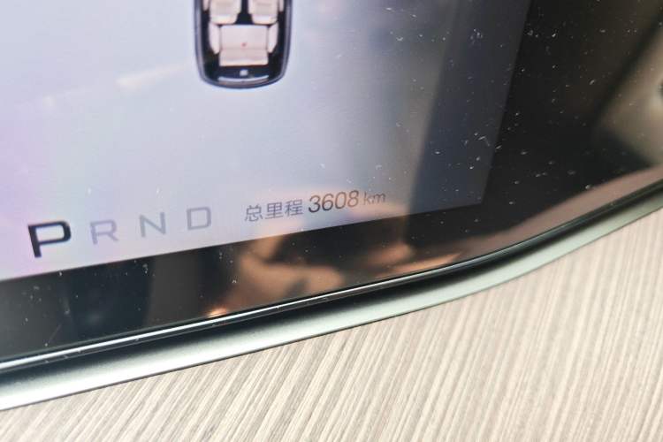 Used Denza N9 2026 Model Zunyue Model Odometer Close Up