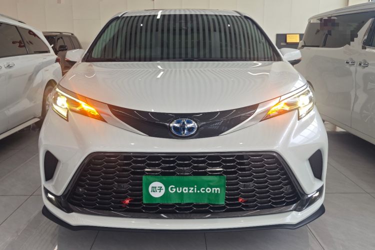 Used Toyota Granvia 2023 2.5L Hybrid Prestige PLUS Edition Front