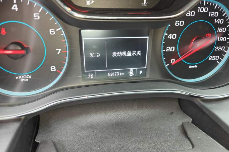 Used Chevrolet Cruze 2017 1.4T Hatchback Dual-Clutch Lingfeng Edition Odometer Close Up