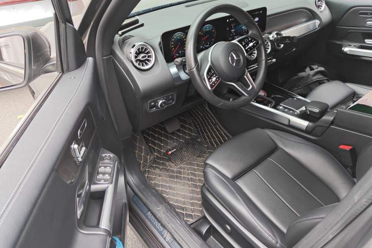 Used Mercedes-Benz GLB 2020 Facelift GLB 200 Fashion Edition Driver Seat