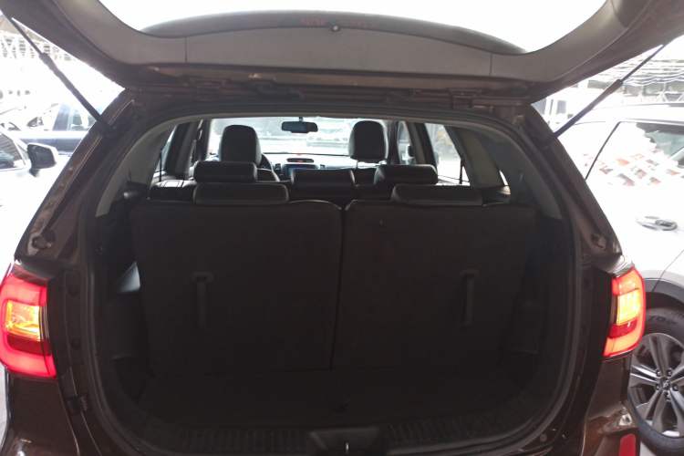 Used Kia Sorento 2013 2.4L 7-Seater Gasoline Comfort Version China IV Standard
