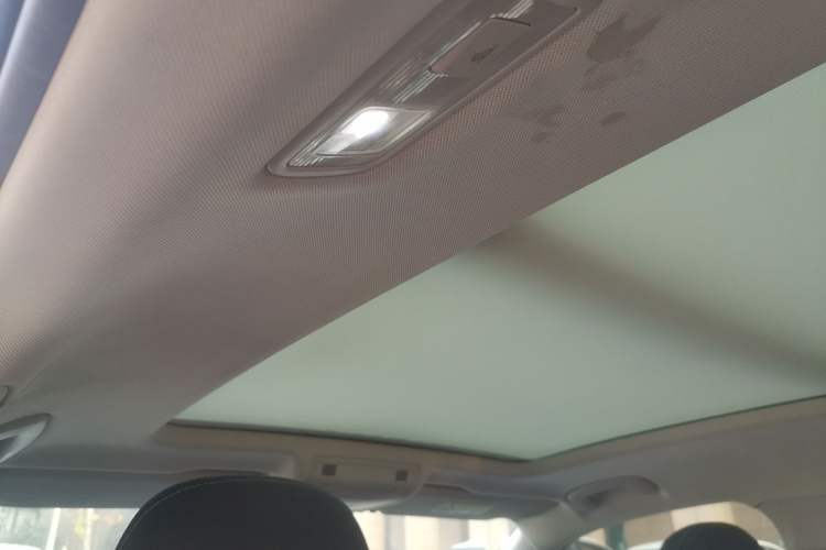 Used Volkswagen Tayron GTE Plug-in Hybrid 2020 1.4T Luxury Model Headliner