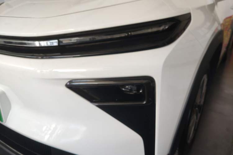 Used Livan 7 2024 605 km Wealth Edition