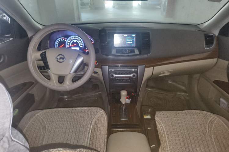 Used Nissan Teana 2012 2.0L XL Smart Enjoyment Version Center Console