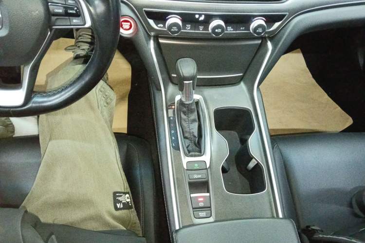 Used Honda Accord 2018 260TURBO Elite Edition China VI Gear Lever