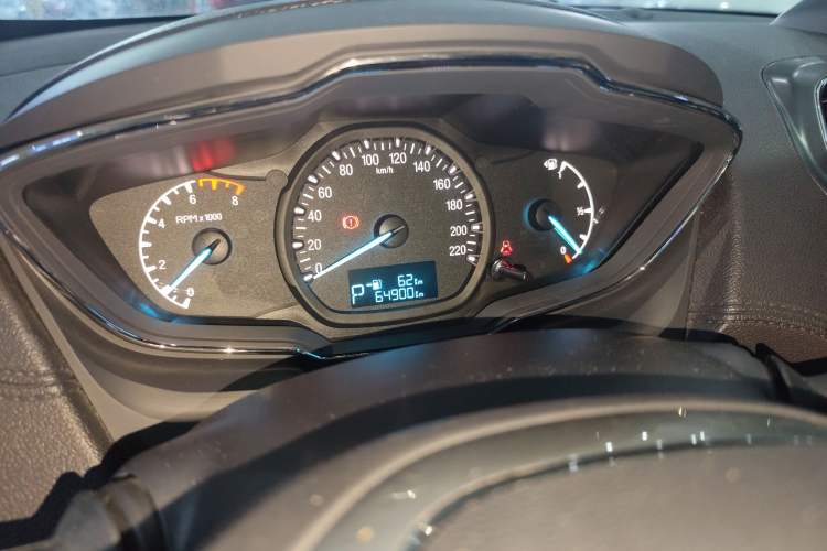Used Ford Escort 2015 1.5L Automatic Fashion Model Instrument Cluster