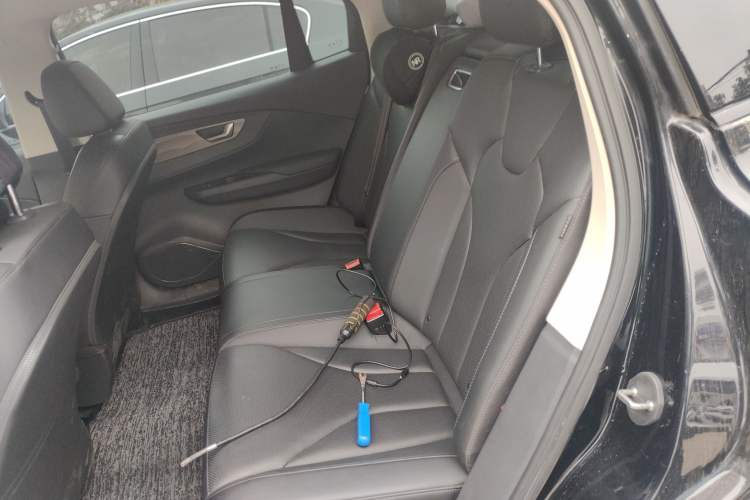 Used Hongqi E-QM5 2023 Base Travel Edition
