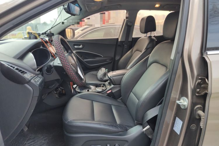 Used Hyundai Santa Fe 2015 2.0T Automatic 4x4 Smart 7-Seater
