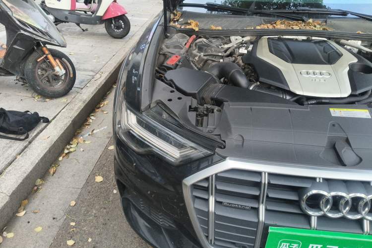 Used Audi A6 2020 allroad quattro Explorer 55 TFSI Prestige Off-Road Model Right Front Headlight