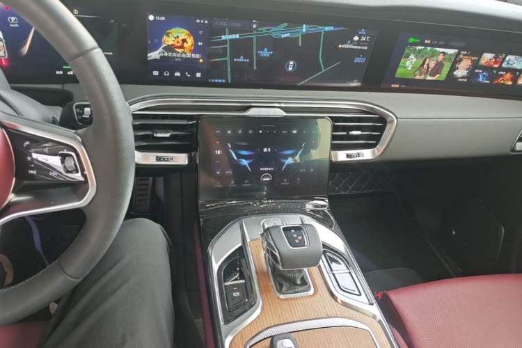 Used Hongqi E-HS9 2022 660 km Range Flagway Edition Six Seats