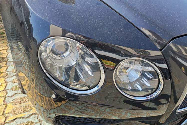 Used Bentley Flying Spur  Right Front Headlight