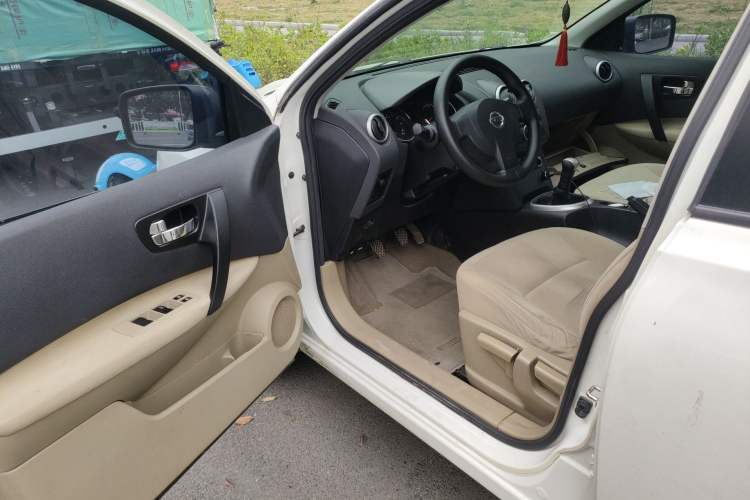 Used Nissan Qashqai 2012 1.6XE Wind 5MT 2WD Driver Seat