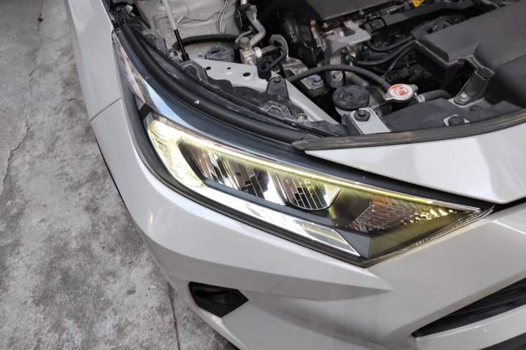 Used Toyota RAV4 2021 2.0L CVT Two-Wheel Drive Fashion Edition