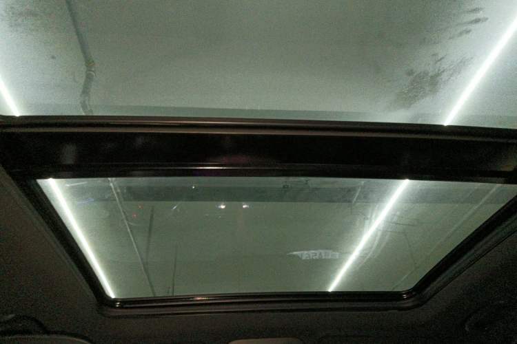 Used Cadillac XT4 2018 28T Two-Wheel Drive Leading Version