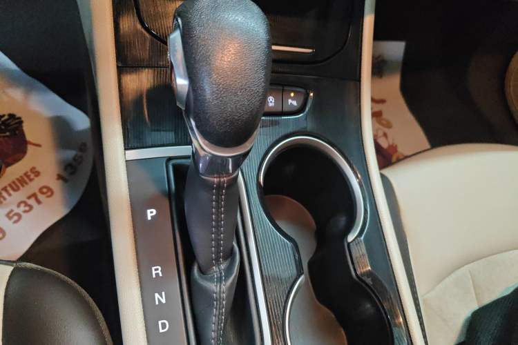 Used Buick Verano 2017 Sedan 15S Automatic Leading Model Gear Lever