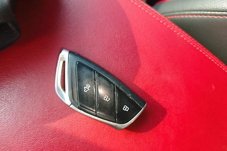 Used SAIC MAXUS T90 2022 2.0T Diesel Automatic 4x4 SAIC Bull—Demon Standard Cab