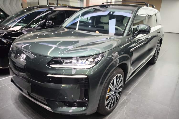 Used Denza N9 2025 Prestige Version