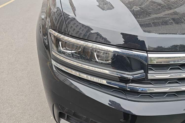 Used Volkswagen Teramont X 2019 380TSI Four-Wheel Drive Prestige Luxury Edition Right Front Headlight