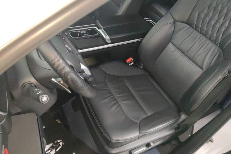 Used Honda Elysion 2022 2.0L eHEV Luxury Edition
