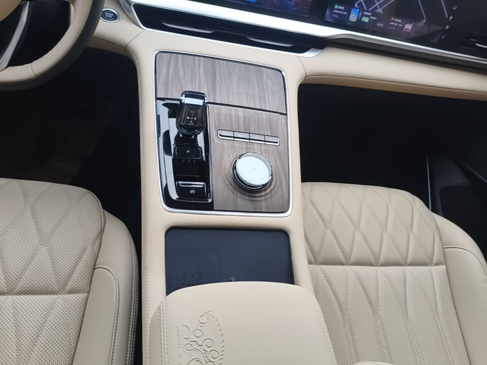 Geely Auto Monjaro L 2025 Dongfang Yao 2.0TD Automatic Lanxing Edition — снимка 16