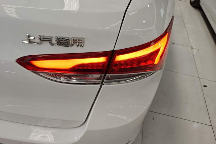 Used Buick GT 2021 Revised Version Flagship 1.5L Automatic Elite Edition Right Rear Taillight