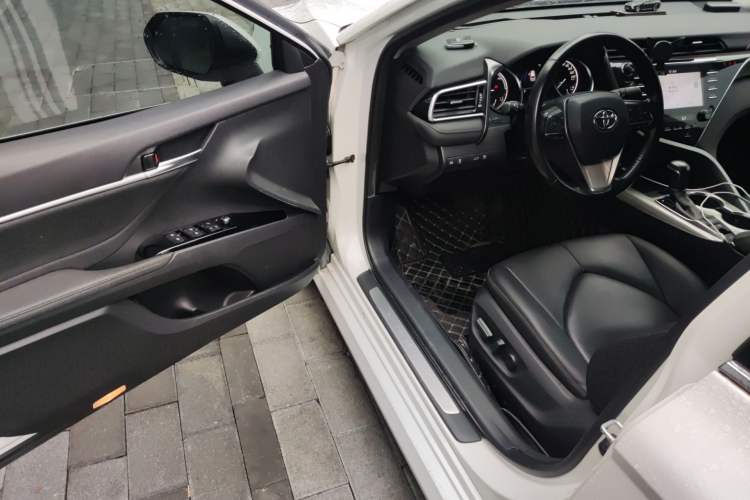 Used Toyota Camry 2018 Dual-Engine 2.5 HG Luxury Edition Driver Seat